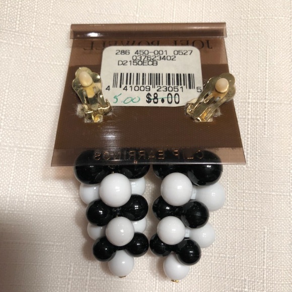 Joel Powell Black  & White Clip Earrings - Picture 3 of 3